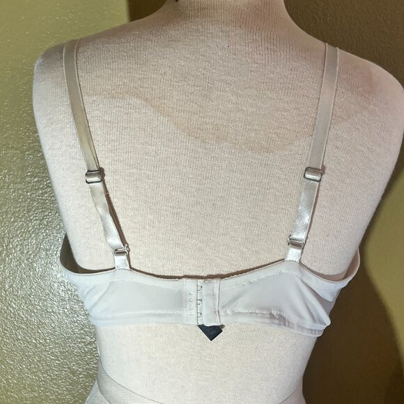 Soma Intimates Demi Bra 38D Underwire Light padded Mesh Overlay Sequins White - Picture 3 of 9